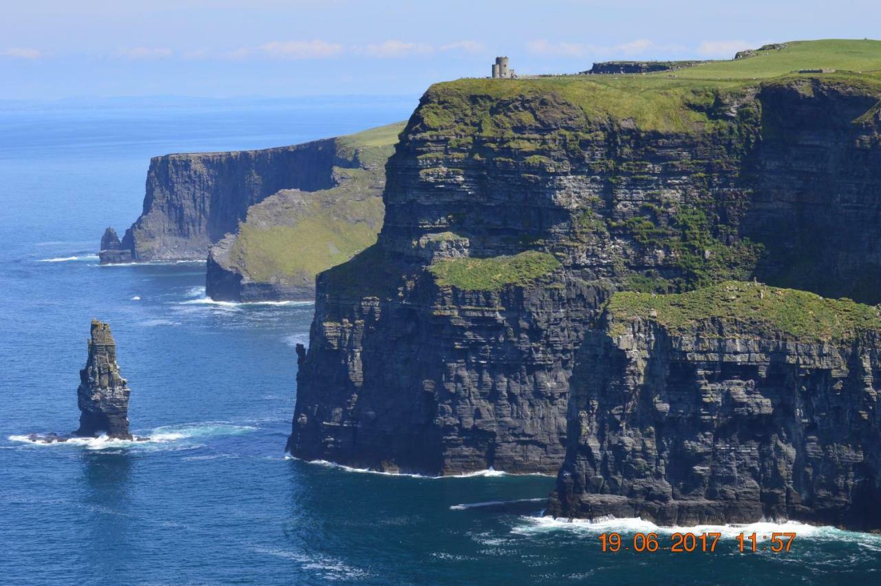 Ferienwohnung Sea Breeze Doolin Exterior foto